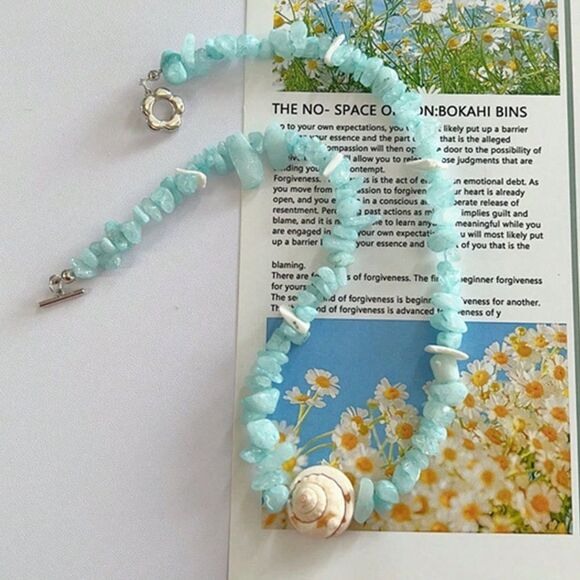 Blue and White Shell Necklace A1213 - Picture 1 of 5